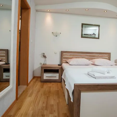 House Leonarda Holiday home *