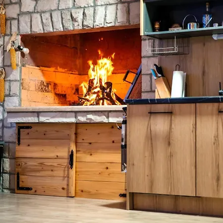 House Leonarda Holiday home