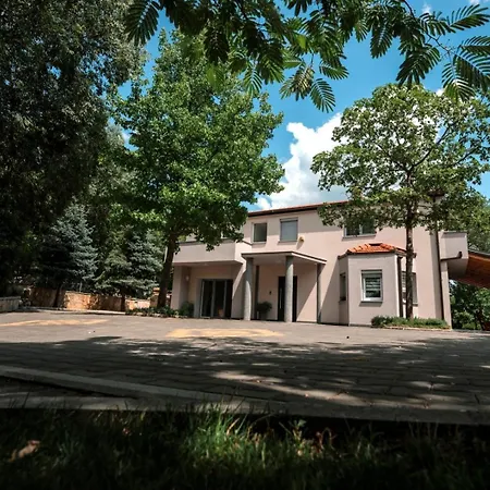 House Leonarda Holiday home